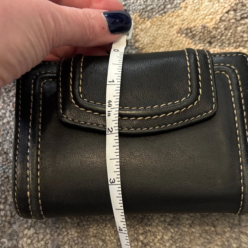 Fossil Black Leather Wallet with Contrast Stitching - Picture 7 of 9